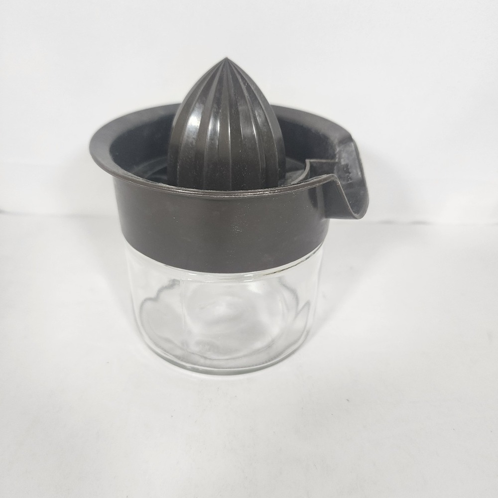 GEMCO USA Citrus Reamer Juicer with Cream Plastic Top Glass Bottom Vintage Brown